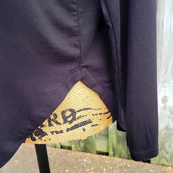 Women's Long Sleeve Top with Vented Sides - Picture 15 of 17